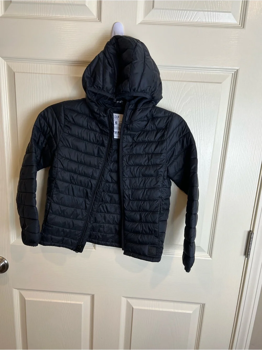 GAP Black Kids Hooded Packable primaloft lightweight Puffer Jacket small
